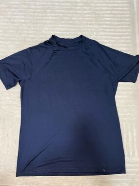 Goodfellow & Co Navy Slimfit Crewneck Tee - Men’s Large